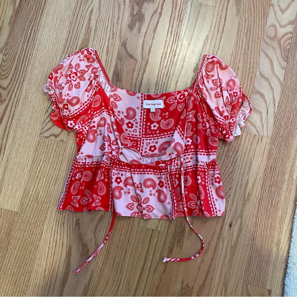 Lisa Says Gah Red Bandana Cropped Top With Gathered Puff Sleeve